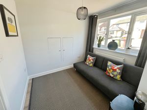 Guest bedroom- click for photo gallery